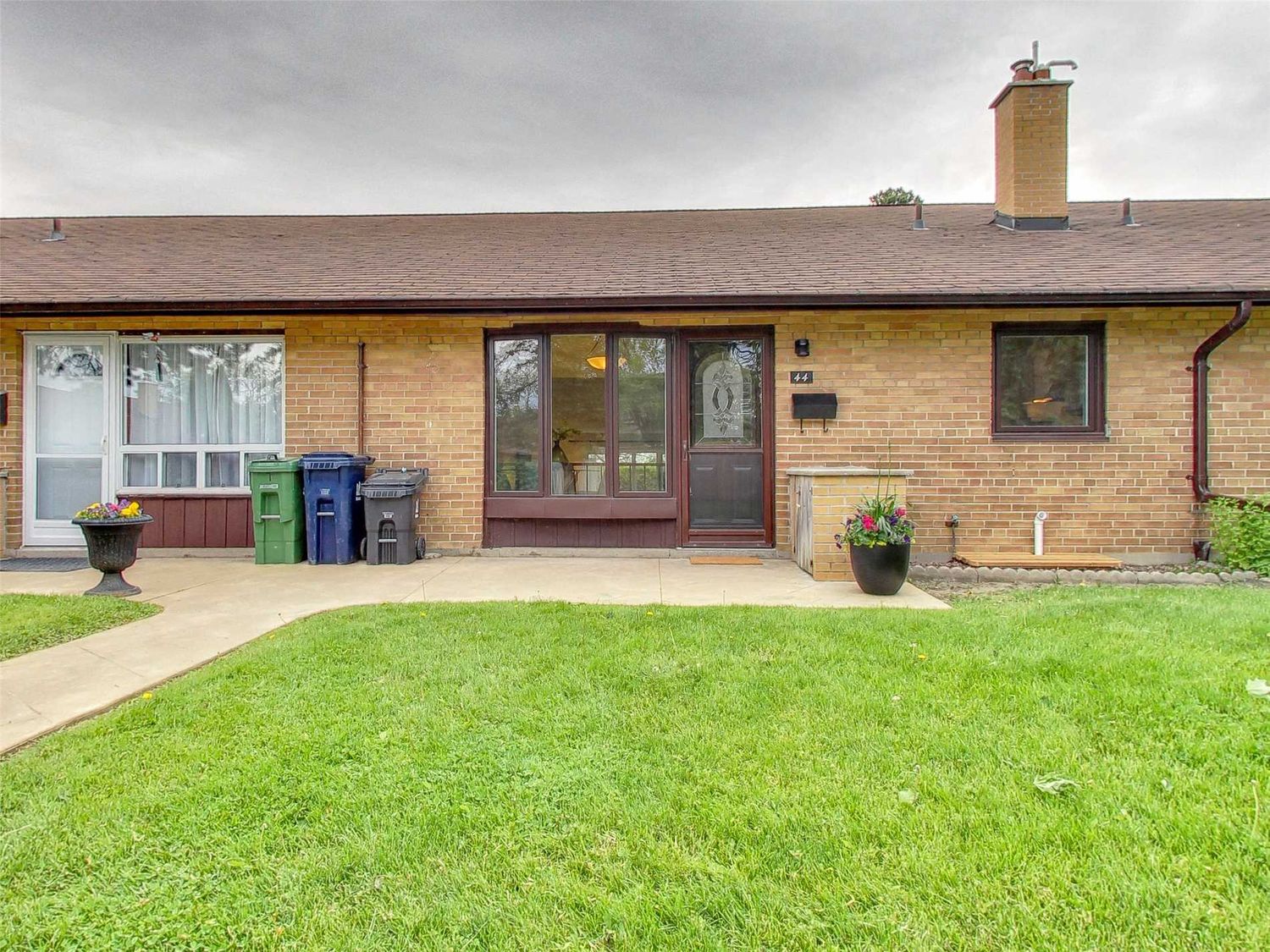 85125 Southill Dr & 110120 Southill Dr & 270 Cottonwood Dr & 222